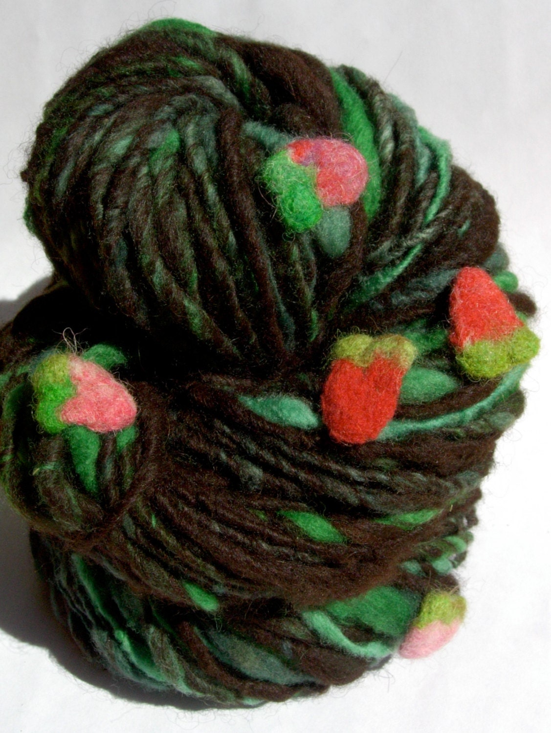 Strawberry - Merino x Targhee wool, baby Alpaca, felted add-ins, artyarn, single ply, super bulky weight