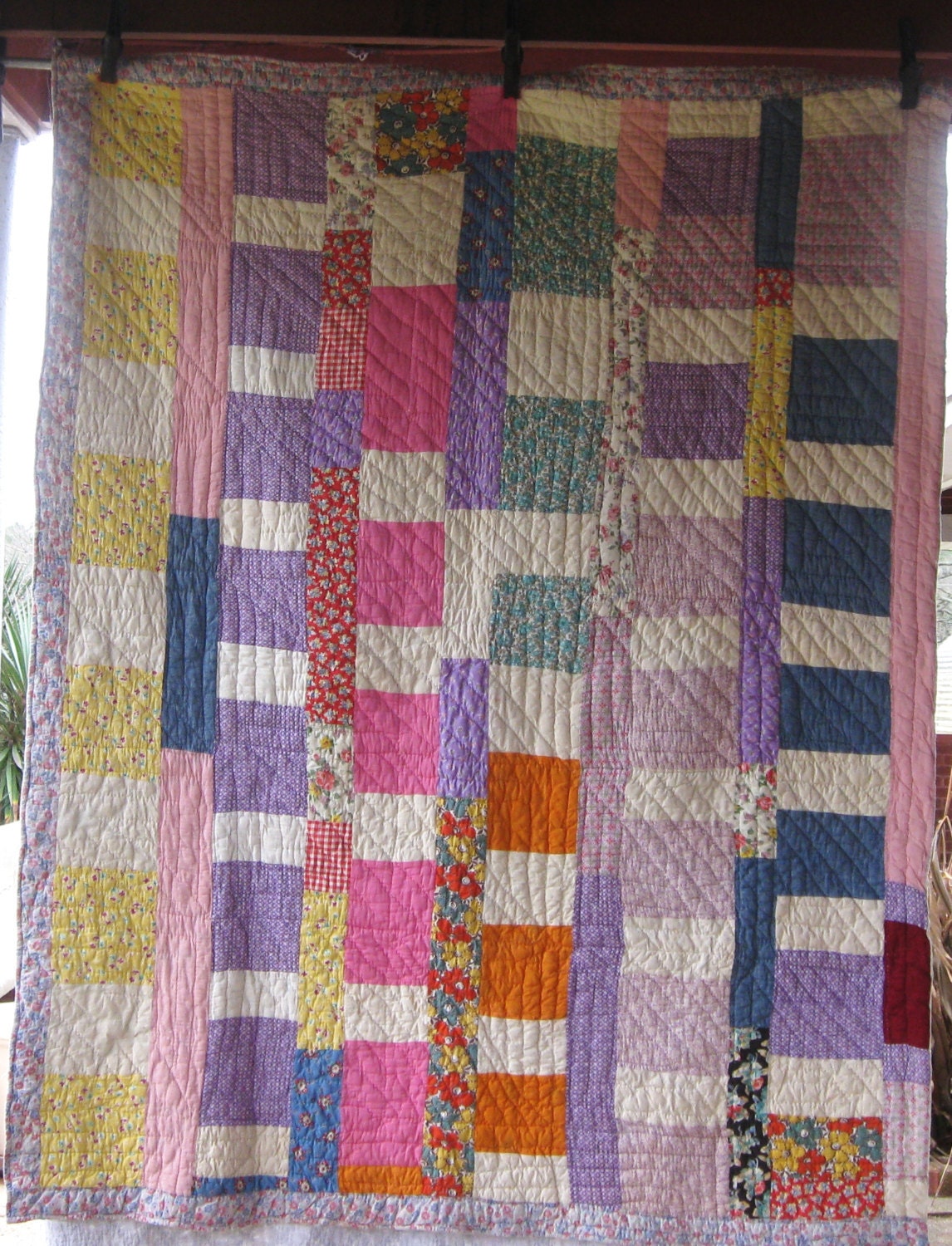 Folky Offset Blocks Antique Vintage Quilt - Excellent - A Charmer