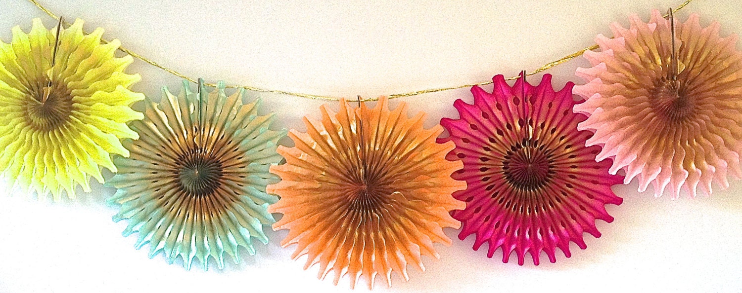 Neon Gold Punch 5 Fancy Frill Fans Tissue Garland