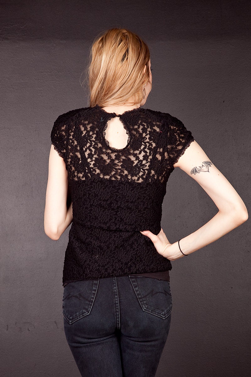 GUESS Black Sheer Lace Top / Short Sleeves / S / M