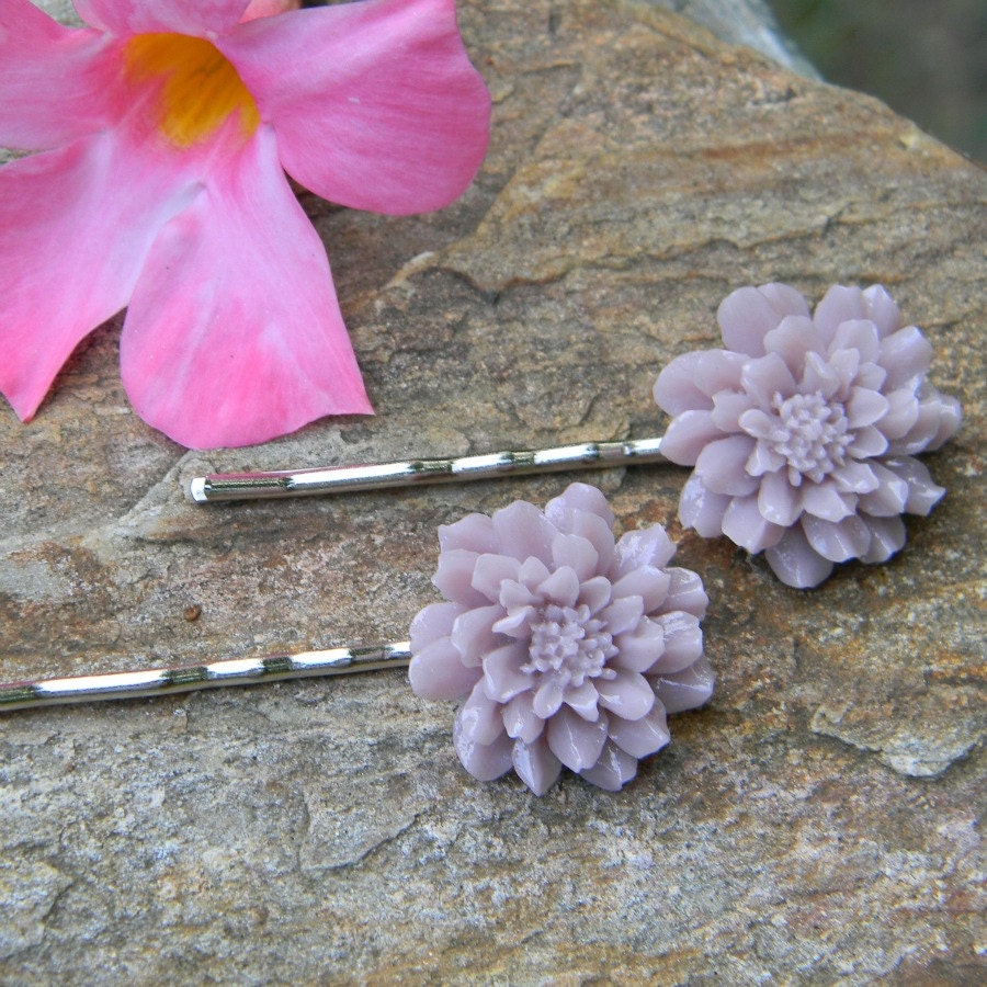 Set of 2 flower hairpins purple flower bobby pins nature inspired hair pins woodland wedding hair accessories handmade hair clips