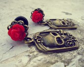 Red or Dead - Choose your size from 4g (5mm) to 1/2" (12mm) plugs for stretched ears