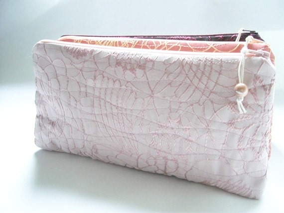 Wedding Set of 4 Pink Cosmetic Clutches Bridesmaids Gift Bags - DecoZoneStudio