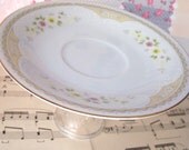 Regina Stand Cupcake Upcycled Vintage Flower Golden Kitchen Party Oriental