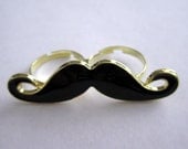 black and gold mustache two-finger ring