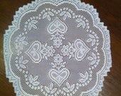 Beautiful Round Lace Scallop Edge Table Linen - Cottage Chic - Table Runner -  Shabby Chic