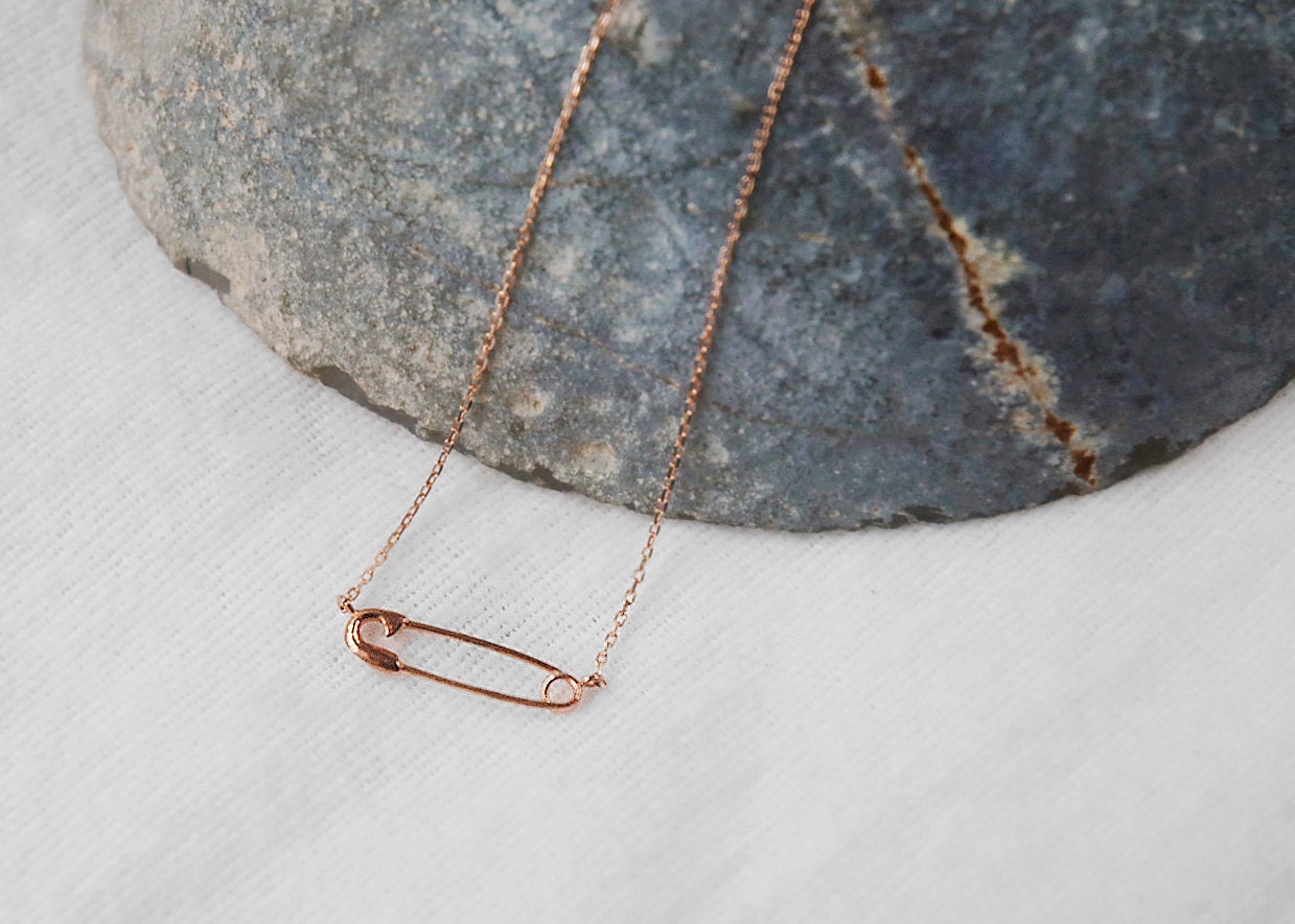 rose gold safety pin necklace