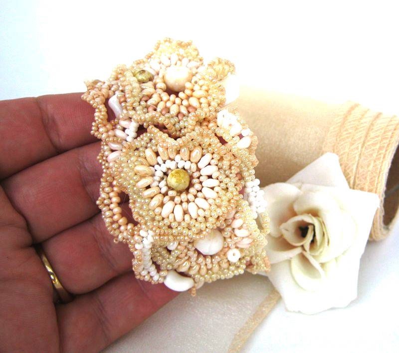 Beadwork bracelet, Beaded bracelet, Seed bead bracelet, Freeform bracelet, Bridal accessories, Ivory, Cream, Beige, Summer