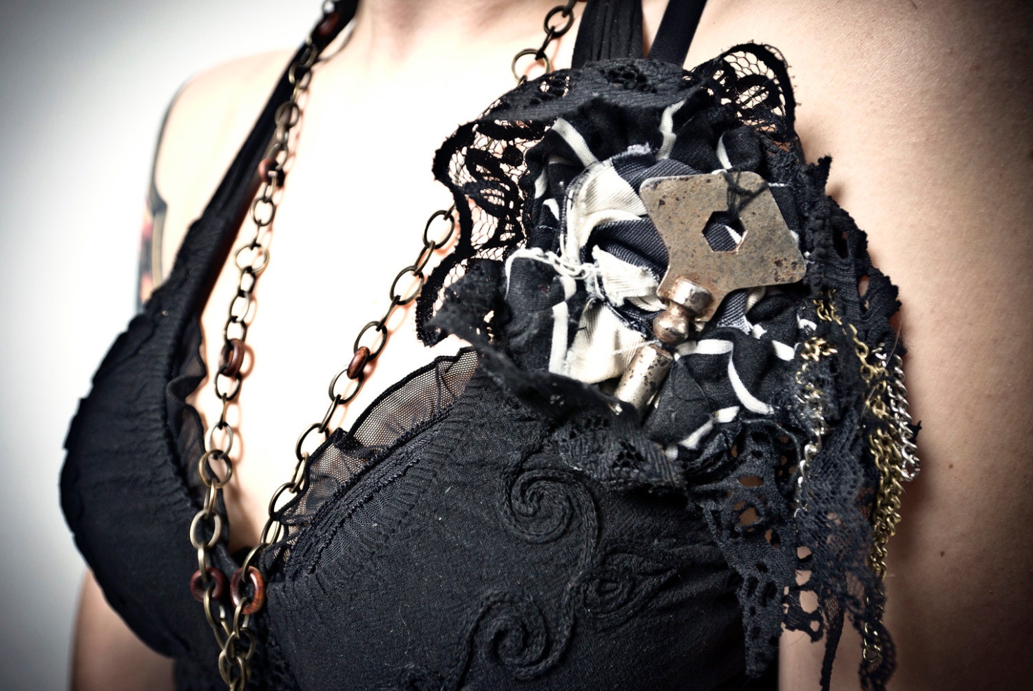 Rustic Over Sized Skeleton Key with Dangling chains, Black and White Cotton Stripe with Black Lace Ruffle Trim on 2 Pins