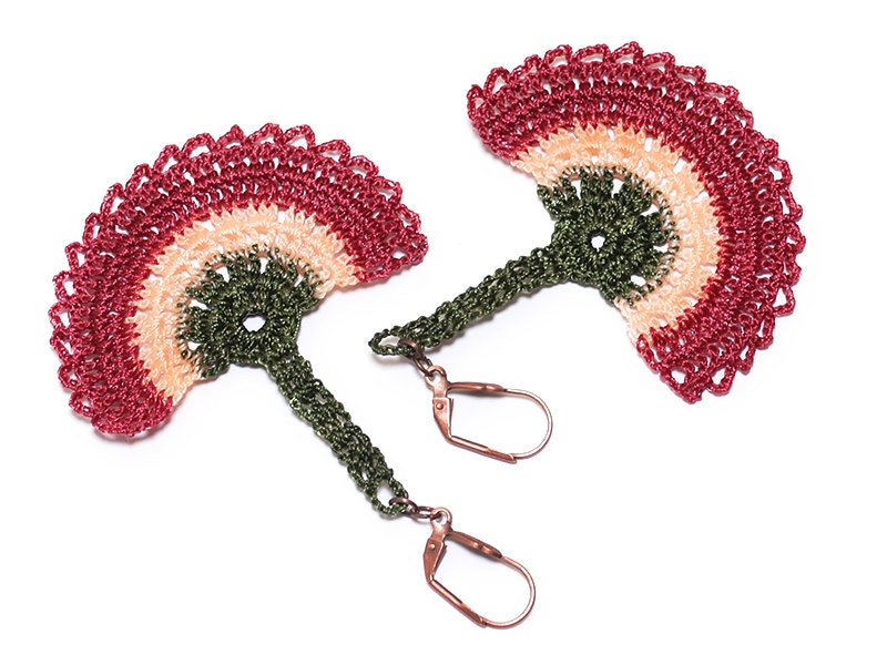 Crochet Bohemian Chic Dangle Earrings in Cerise, Peach, Green Flower Flower Hippie Boho Gypsy Style Jewelry Varnished Semicircle
