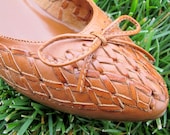 1970s Leather Heels Woven Honey Lacing, Textured US SIZE 8