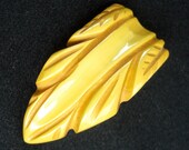 Vintage Bakelite Clip Butter Yellow Deeply Carved Brooch Pin
