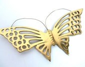 vtg brass butterfly, open wings, wire antenna, circle hanger, made in india, beautiful, wall hanging, vtg wall decor