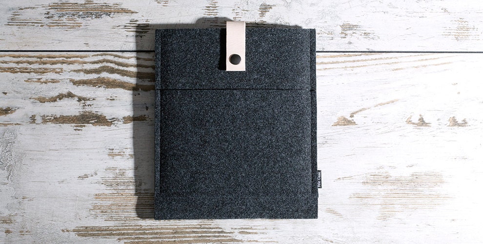 iPad Sleeve / iPad Case / iPad Cover - felt and leather