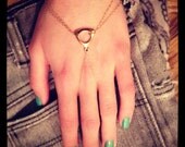 Edgy, Unique Gold Triangle 14K Gold-filled Chain Hand-Bracele/Finger-Bracelet/Slave-Bracelet