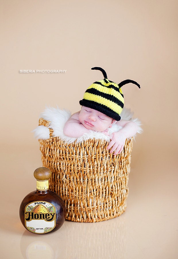 Bumble Bee Newborn Hat