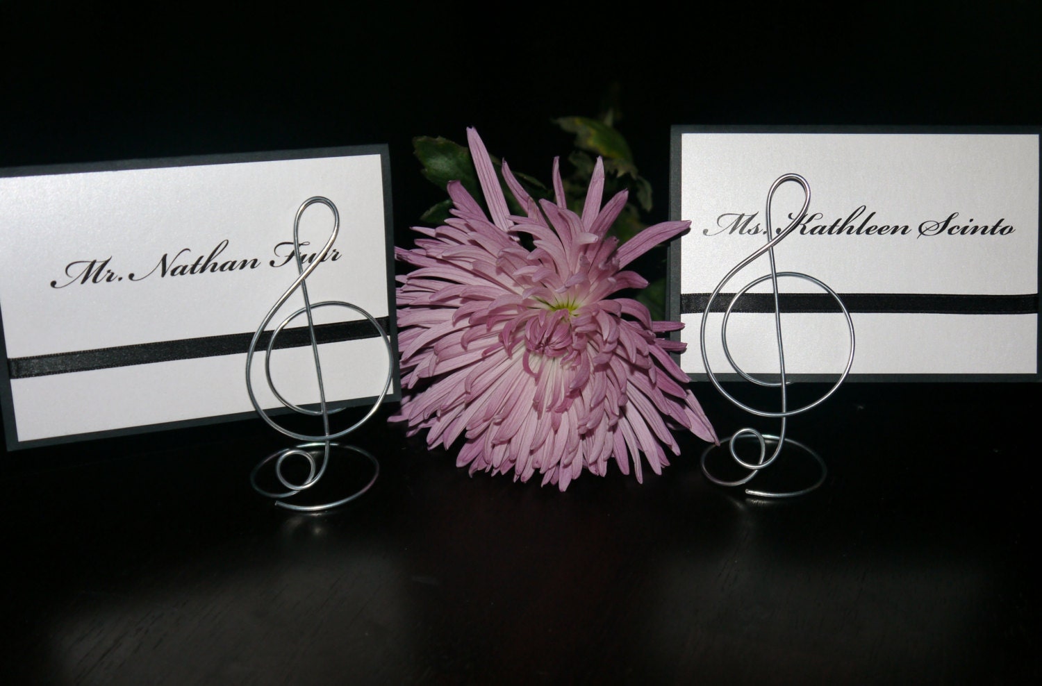 Wire Treble Clef Music Note Place Card Holders for Wedding Reception Table or Special Occasion, Name Card, Music Themed Wedding, SET OF 10
