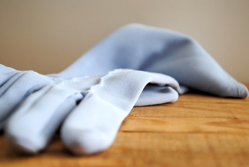 Vintage Ladies Gloves Short Dress Gloves - Cornflower Blue Medium Large - labiblioteca