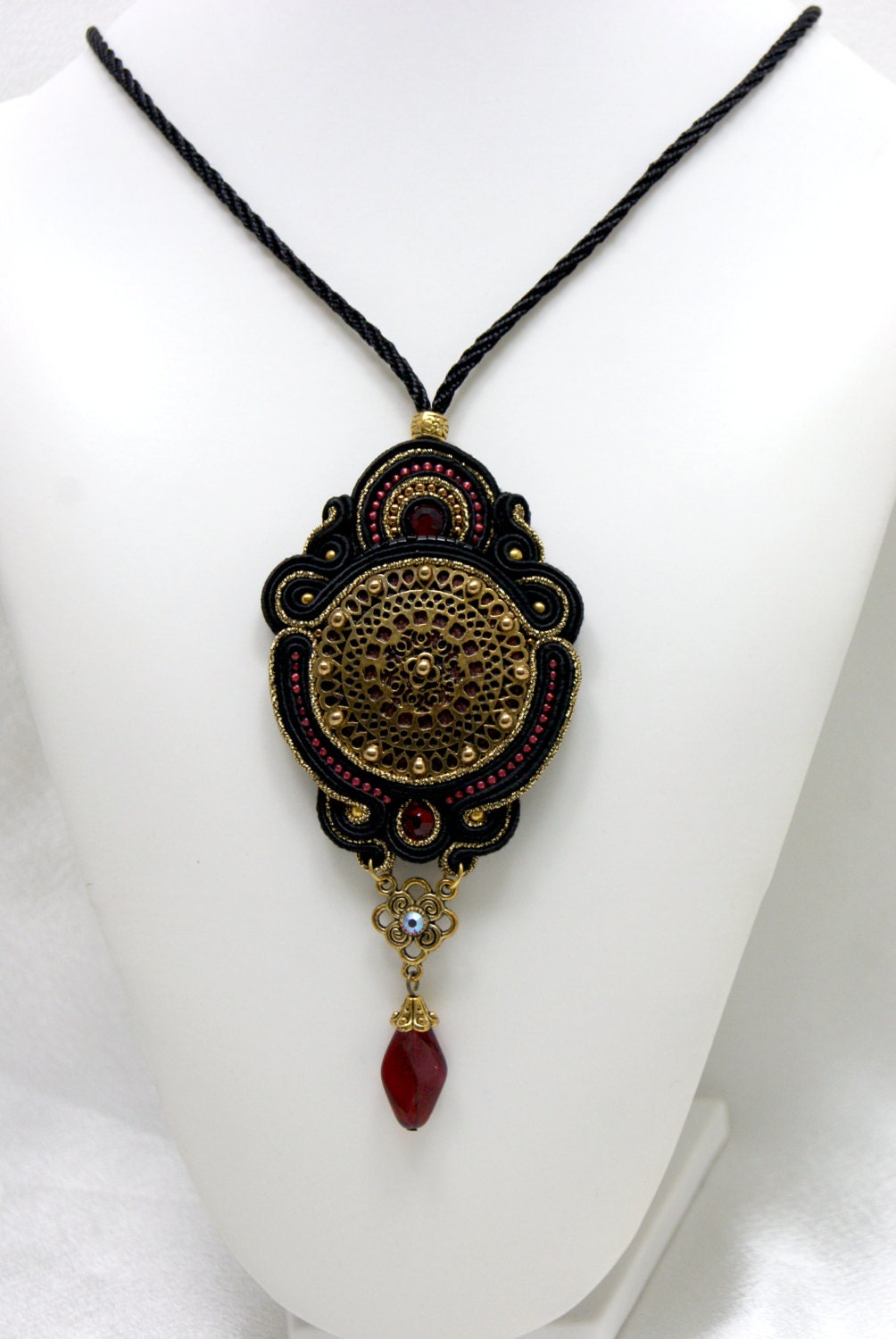 Soutache Pendant and Earrings / black, red, old gold /