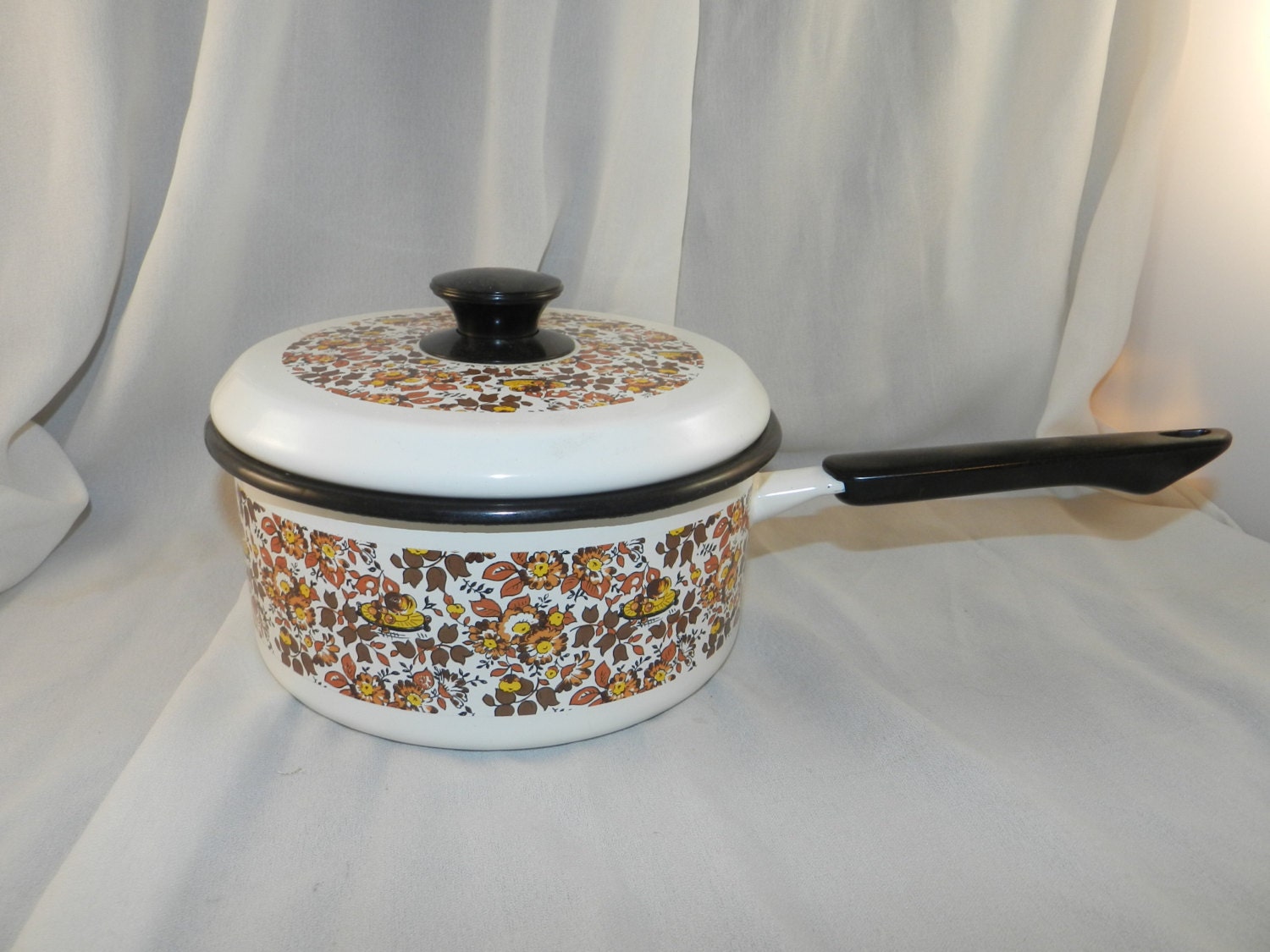 Cute Sauce Pan with Lid
