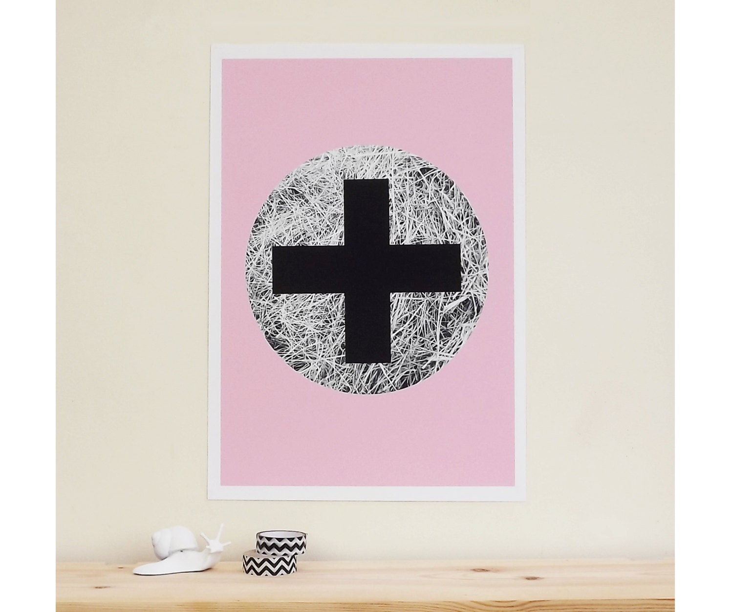 Print Graphic Textures no 1 - Pink Black cross A4