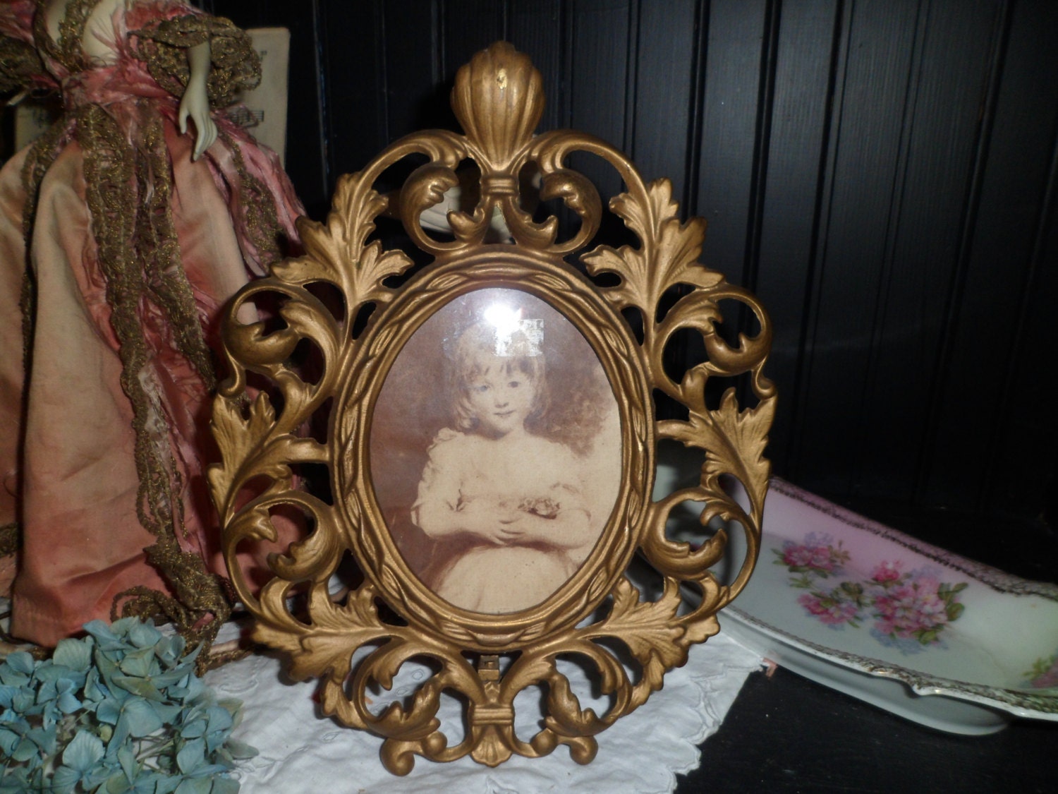 Antique Ornate ART NOUVEAU Brass Easel Frame Early 1900's