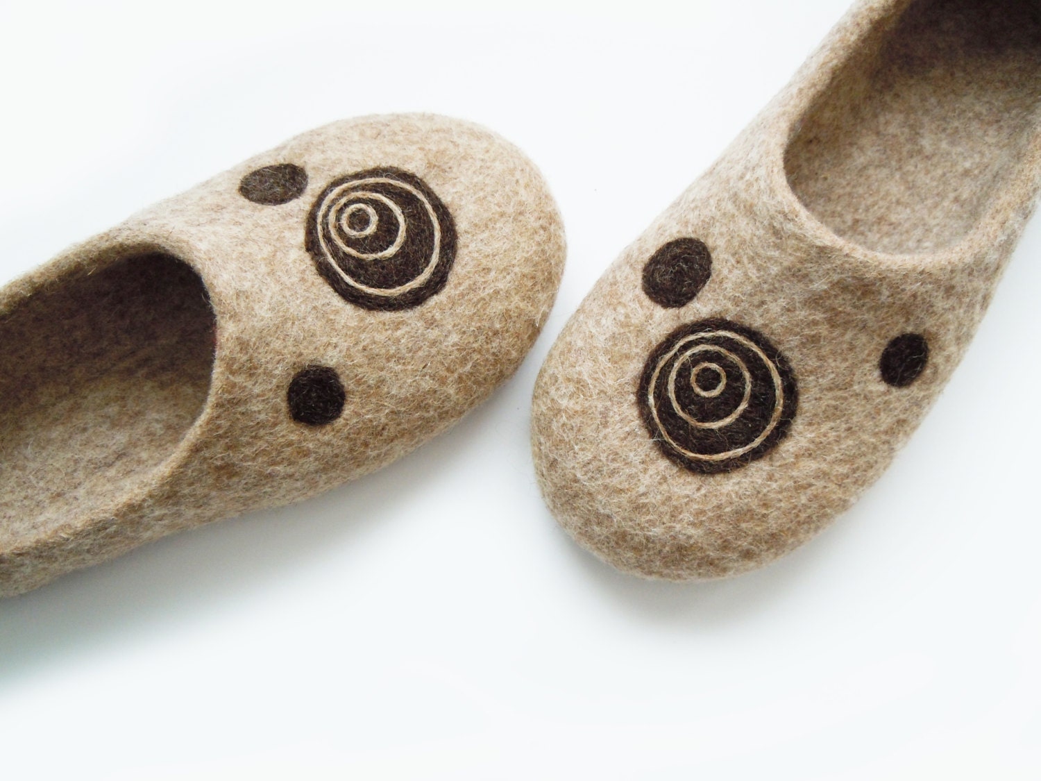 Eco friendly handmade felted slippers CIRCLES.