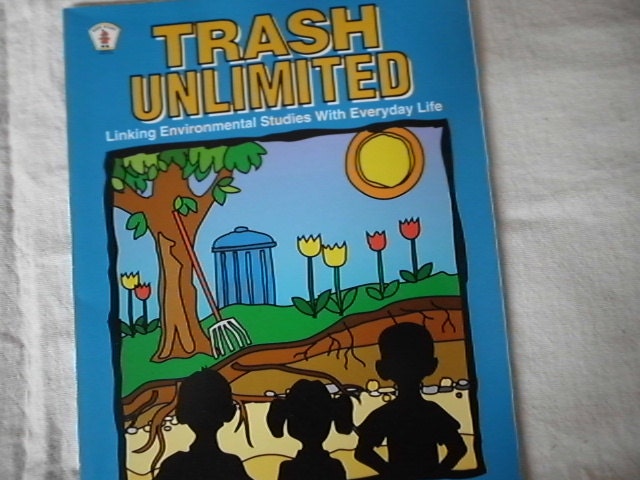 Vintage Trash Unlimited instructional environmental studies science projects book
