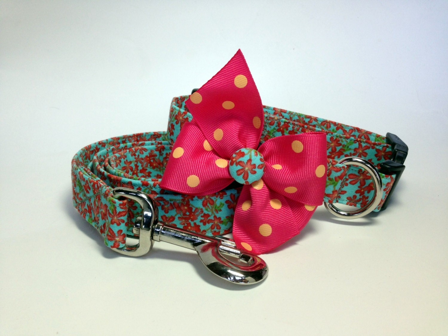 Coral and Turquoise Floral Dog Collar and Leash size Medium