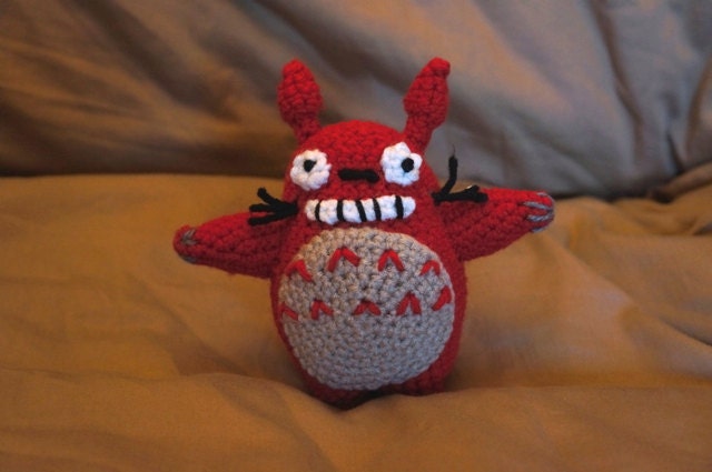 My Neighbor Totoro Red Large Totoro Crochet Doll/Stuffed Animal Amigurimi (mini version)