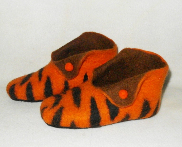 Handmade Children's slippers Felted Slippers for Children's Orange wool TIGER