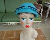 vintage womens hat Medfield size 22 wool turquoise bow millinery cap retro 1950's