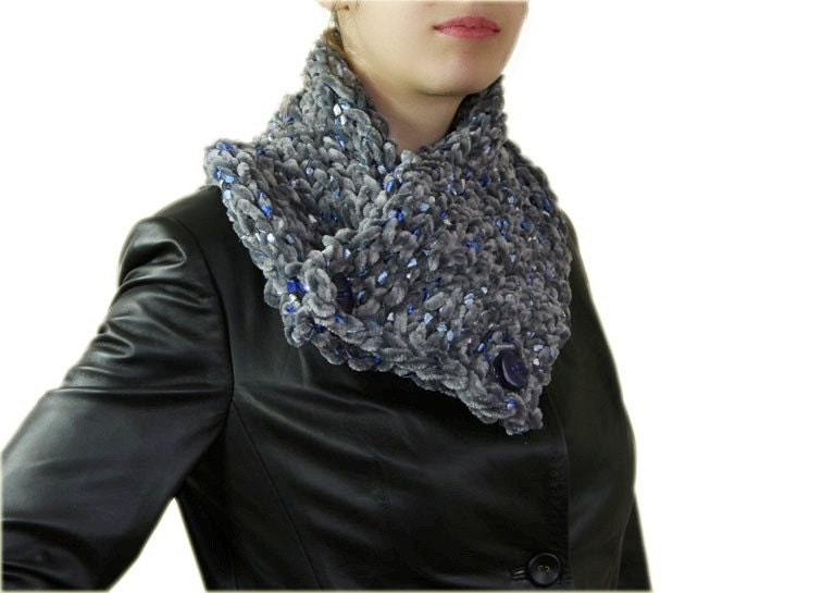 Knit Neck Warmer Scarf in Grey with Buttons - Wool Cowl - Snood - Women Teens Accessories - Fall Winter Fashion