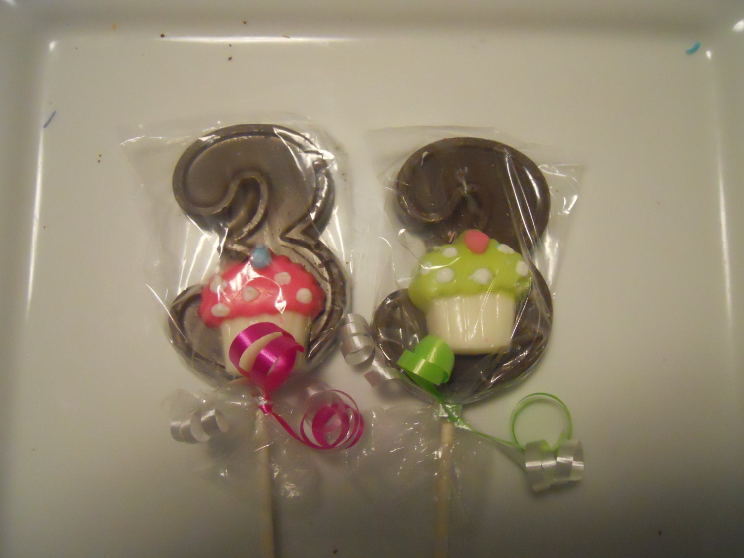 12 Cutie Cupcake 3rd Third Birthday Gourmet Chocolate Lollipops Birthday Gifts Party Favor Kids