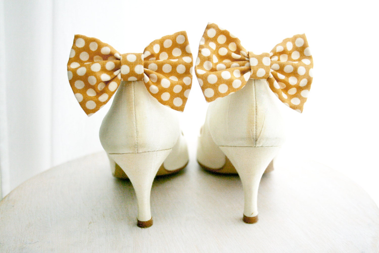 Honey gold  bow Shoe clips, Polka dots Bow tie, Shoe Bow tie clips, Prop, Photographer, Bridal mustard bow, Wedding bow tie