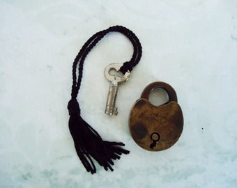 Brass Bohannan Padlock - Vintage Padlock with Key - Old Padlocks and Keys