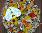 BURLAP, BEES and SUNFLOWERS Wreath