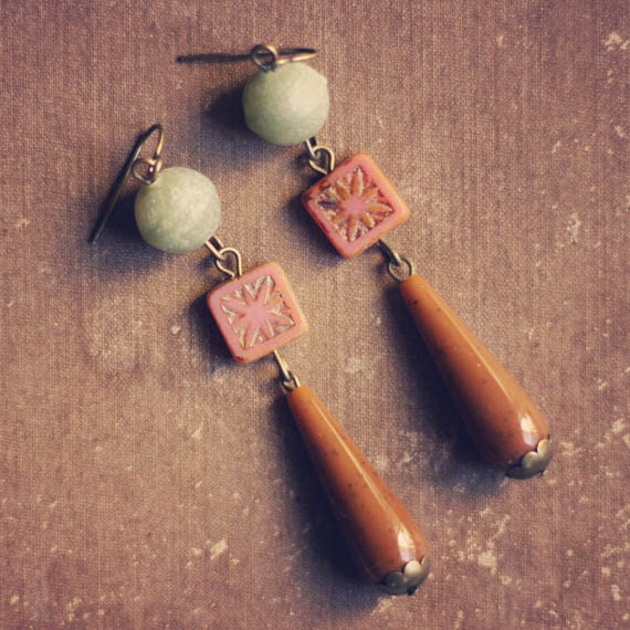 dahlia. a pair of feminine earthy beaded earrings.