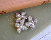 Mid century golden flowers Brooch, Shiny small rhinestones and pearls granny Brooch, Mod jewelry, Mad men fashion, Retro golden Brooch