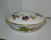 Royal Worcester Evesham Gold Round Covered CASSEROLE Dish Shape 22 SIZE 4