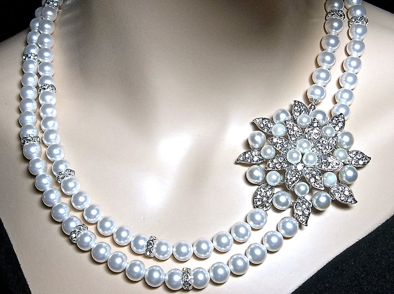 Pearl Necklace - White Pearls - Rhinestone and Pearl Brooch - Wedding Jewelry - Bridal jewelry - Formal -