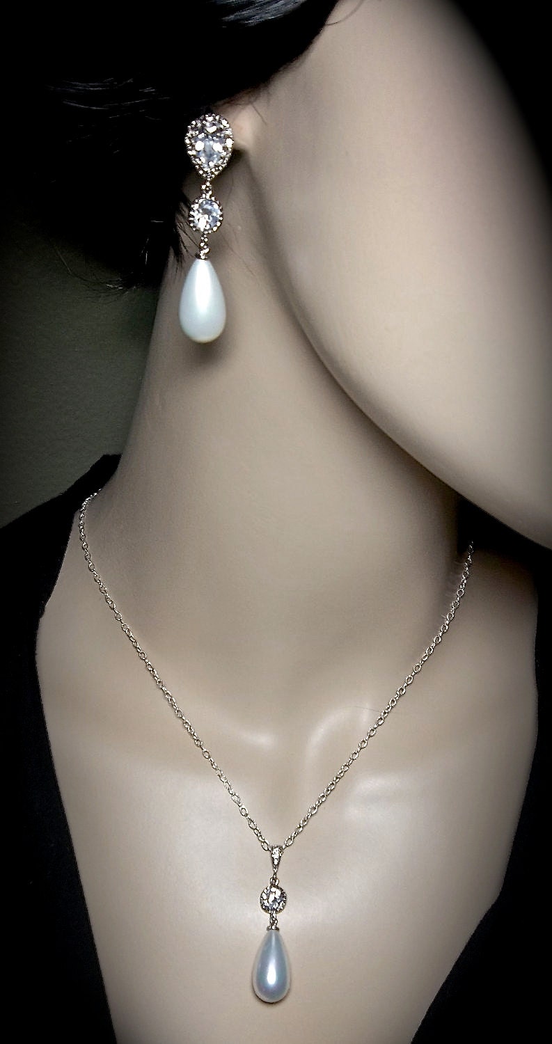 Pearl necklace and earring set - Bridal jewelry - Long - Creamy white Pearl - Pearl drops - Brides Set - Sterling Silver - High End -