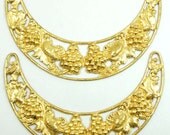 Grapevine Crescent Stamping, Raw Unfinished Brass, Irem03764