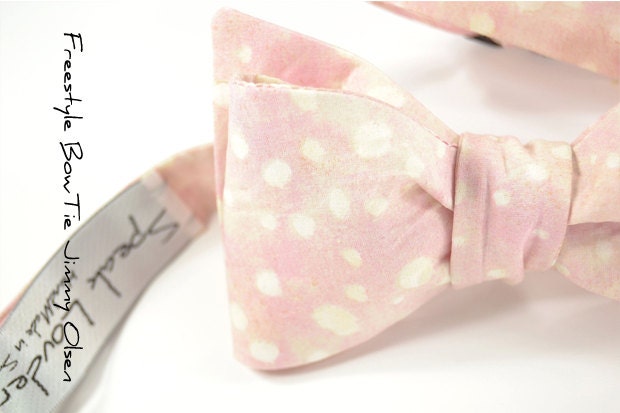 Wedding Mens Bow Tie Jimmy Olsen - Blush Pink with ivory dots
