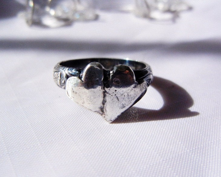 Purity Ring, Fine Silver. Double Hearts, side by side with Patterned Band. Unique Chasity Ring. One of a Kind.