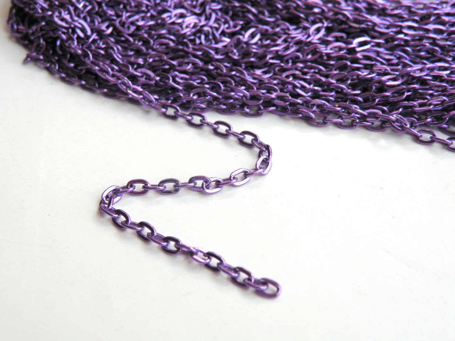 Flat cable chain shiny grape purple 4x3mm links 5 Feet MB0038