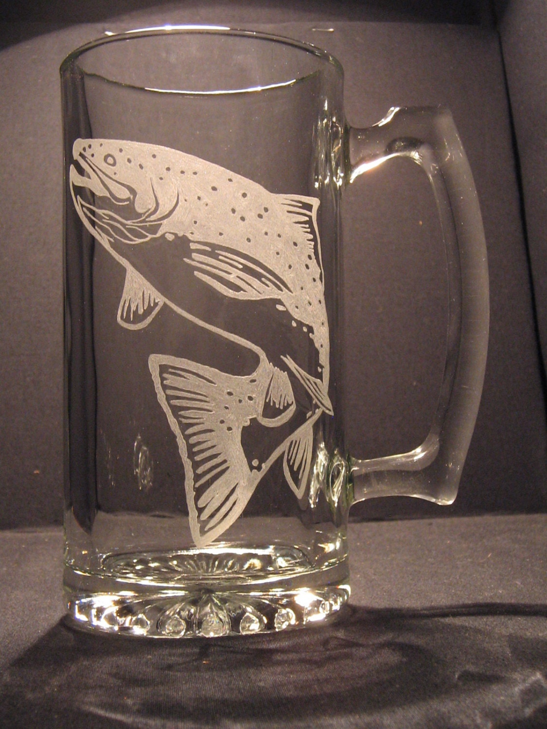 One wildlife engraved glass trout design beer mug