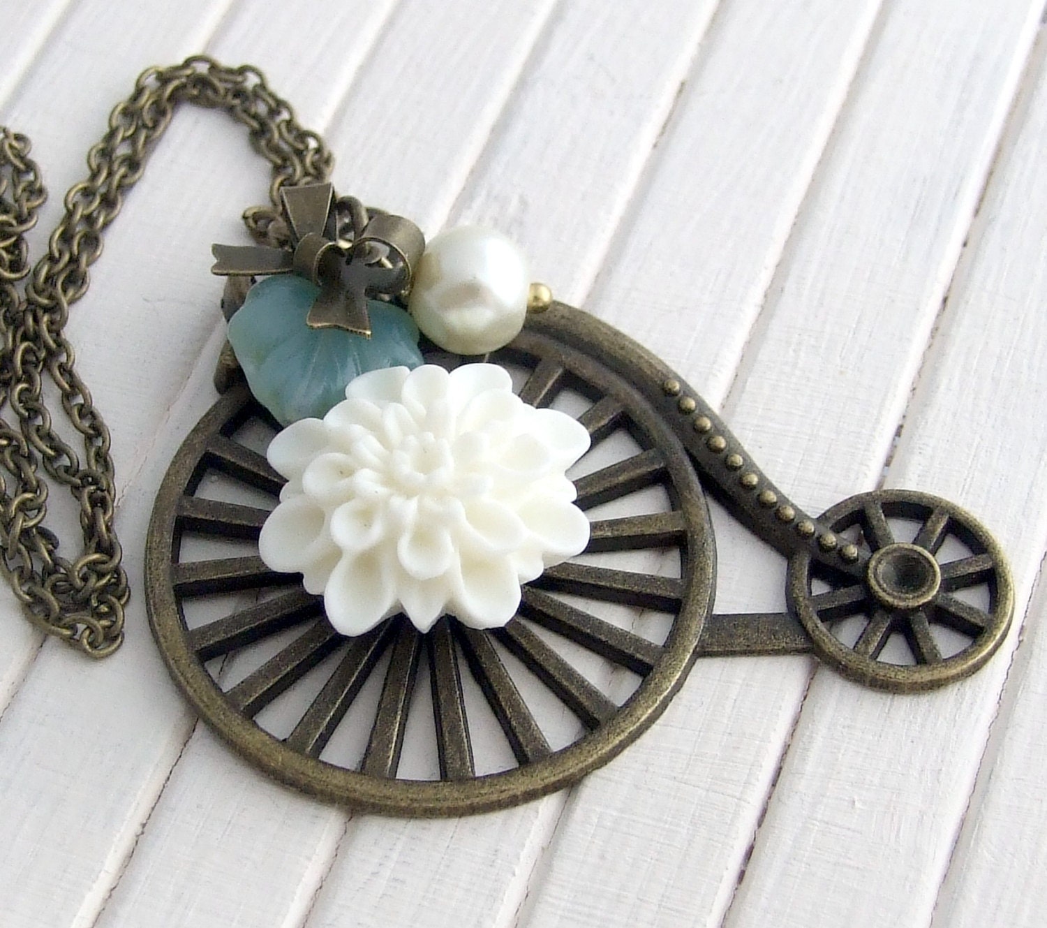 Vintage Penny Farthing Necklace .. charm necklace, vintage jewellery, old fashioned bike, bike necklace