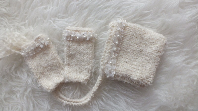 Newborn Hat, Neborn Bonnet, Cream, Fuzzy, Bonnet and Leg Warmers Set, Photo Prop, READY TO SHIP