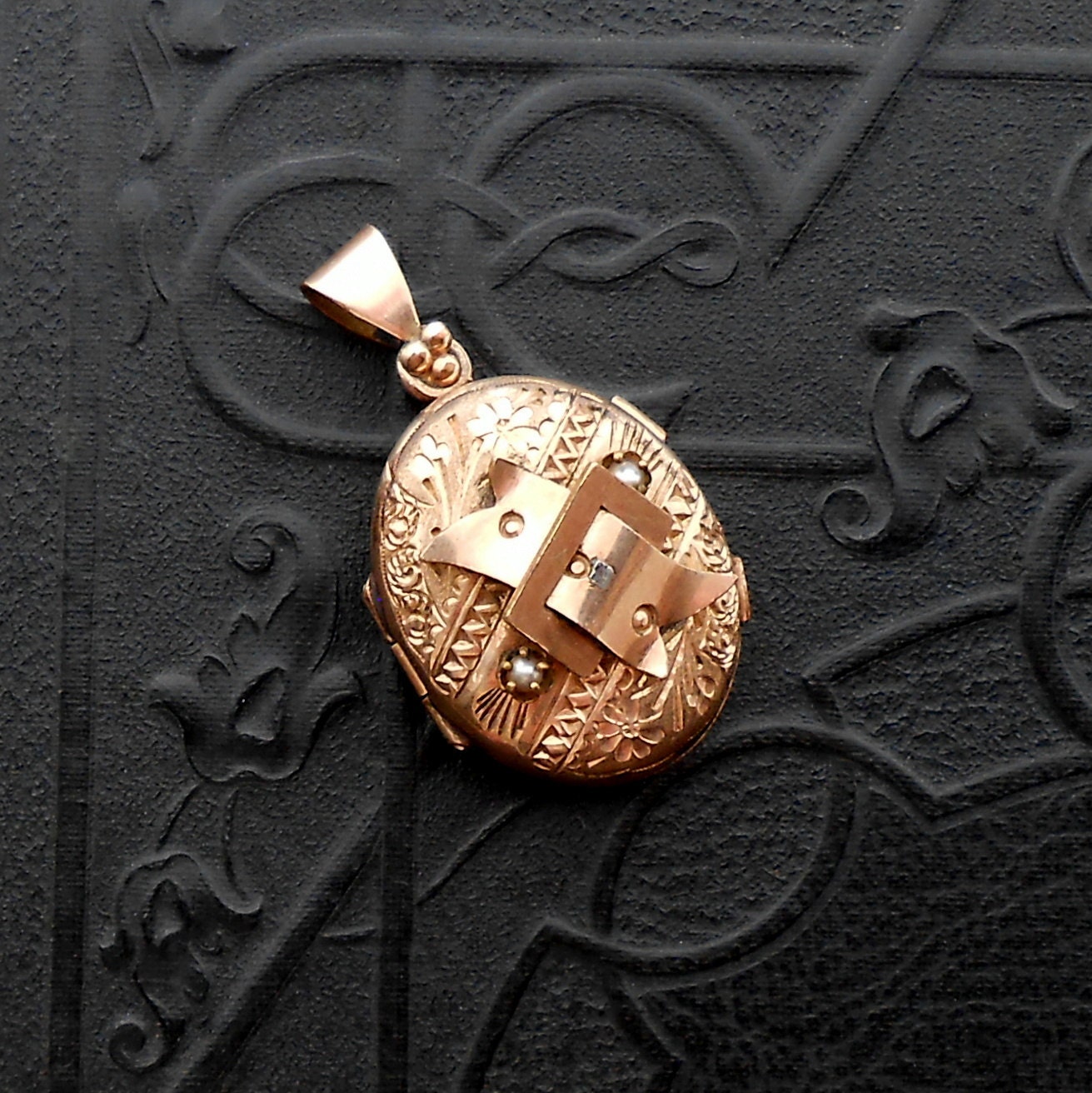 Antique Victorian Locket with Buckle.  Village Scene.